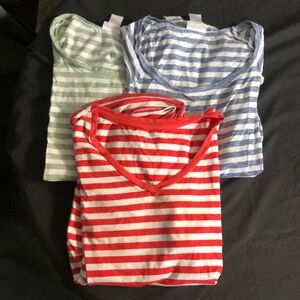 Motherhood Maternity  bundle of tees | small